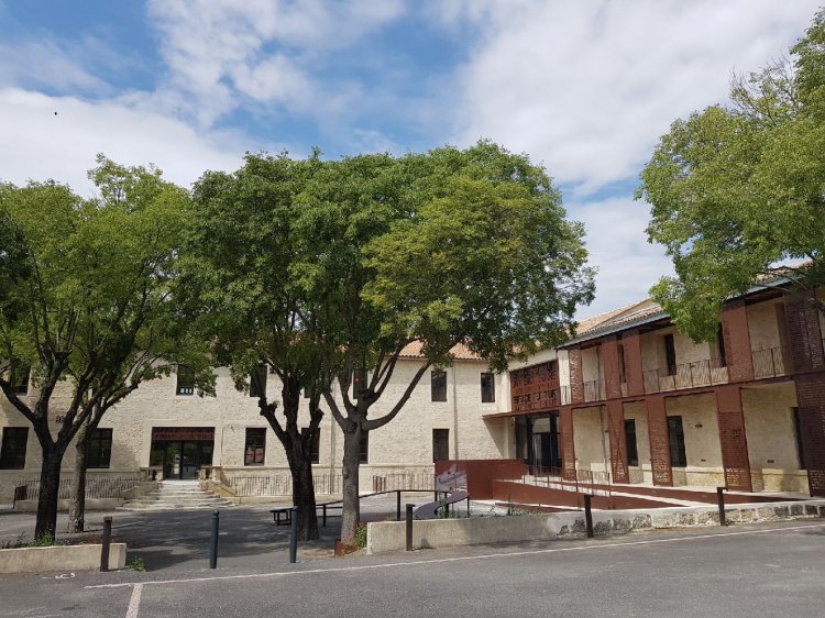 Les horaires de l'Espace Culturel Lawrence Durrell changent pendant les vacances d'hiver Les horaires de l'Espace Culturel Lawrence Durrell changent pendant les vacances d'hiver