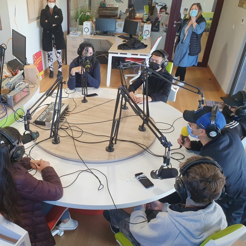 Les élus du conseil municipal des jeunes sur les ondes Les élus du conseil municipal des jeunes sur les ondes