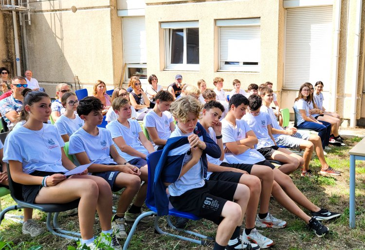 10 juin - remise des diplomes aux lves de la classe dfense du collge G.Doumergue : 1749639157.20250610_160836.jpg