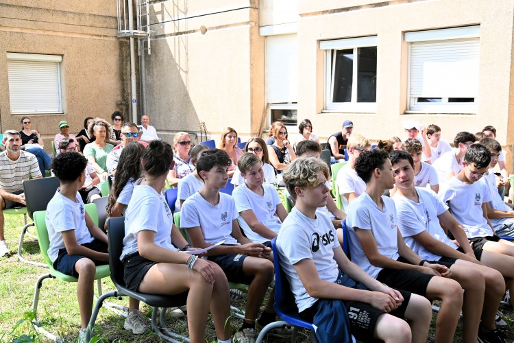 10 juin - remise des diplomes aux lves de la classe dfense du collge G.Doumergue : 1749639159.dsc_5648.jpg