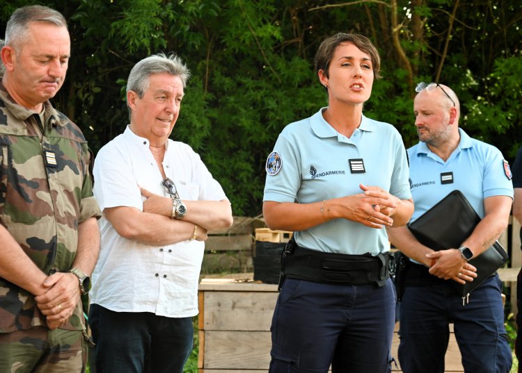 10 juin - remise des diplomes aux lves de la classe dfense du collge G.Doumergue : 1749639163.dsc_5660.jpg