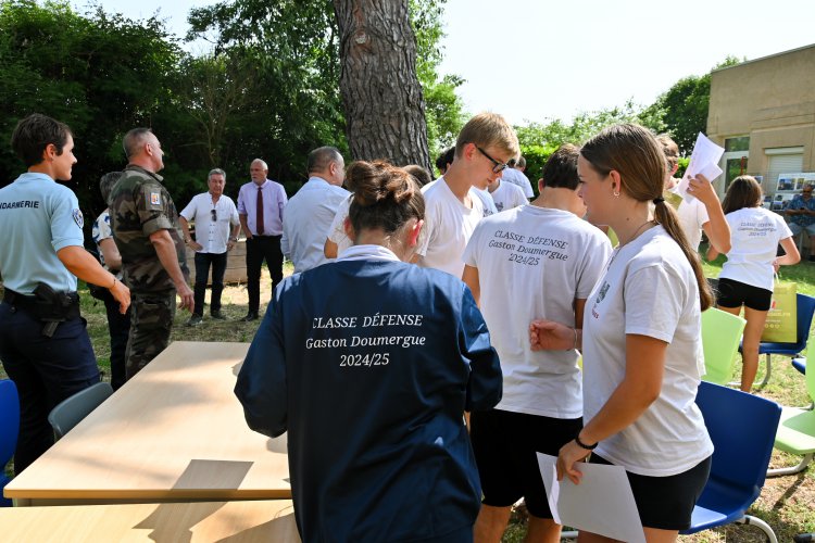 10 juin - remise des diplomes aux lves de la classe dfense du collge G.Doumergue : 1749639321.dsc_5712.jpg