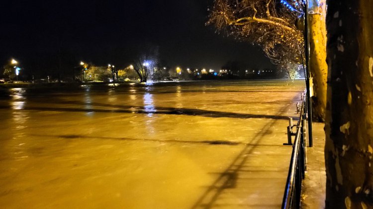 21, 22 et 23 d�cembre - Vidourlades Lundi 22 d�cembre et mardi 23 d�cembre - 2�me crue du Vidourle : 1766501332.20251223_005150.jpg