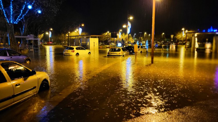 21, 22 et 23 d�cembre - Vidourlades Lundi 22 d�cembre et mardi 23 d�cembre - 2�me crue du Vidourle : 1766501333.20251223_021412.jpg